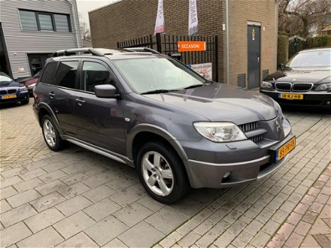 Mitsubishi Outlander - 2.4 Intense 4WD Paris Pack Trehaak Airco NAP APK 1 Jaar - 1