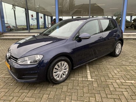 Volkswagen Golf - 1.2 TSI Trendline - 1