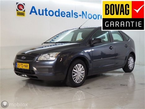 Ford Focus - 1.6-16V Futura van €3.450 voor €2.999 - 1