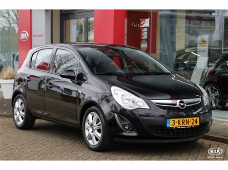 Opel Corsa - 1.4-16V Cosmo I Navi I Trekhaak I ECC - 1