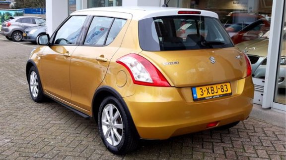 Suzuki Swift - 1.2 DYNAMIC EASSS Stoelverwarming | Airco | Cruise - 1