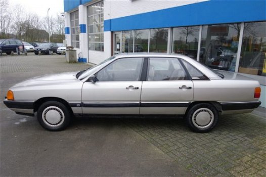 Audi 100 - CD AUT. 5-Cilinder Automaat Kwartaalregeling - 1