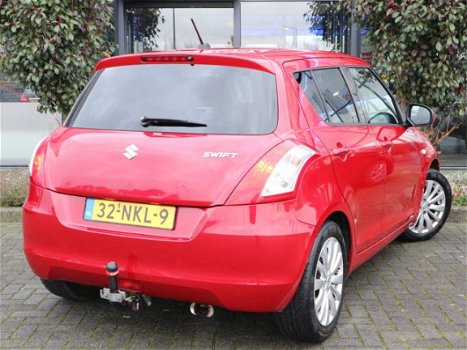 Suzuki Swift - 1.2 Exclusive 5-DRS TREKHAAK CLIMA CRUISE CONTROL - 1