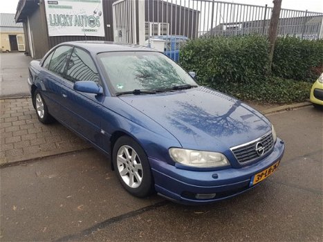 Opel Omega - 2.2i-16V Exec.Ed LANGE APK - AIRCO -AUTOMAAT - 1