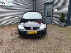 Volkswagen Golf - 1.4 FSI Trendline