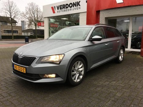 Skoda Superb Combi - 1.4 TSI ACT Active Business AUTOMAAT NAVI 1 EIGENAAR IN NIEUWSTAAT - 1