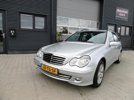 Mercedes-Benz C-klasse Combi - 200 CDI Elegance Automaat - 1