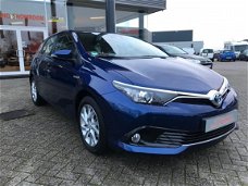 Toyota Auris - 1.8 Hybrid Business Navigatie, camera, PDC, Clima control, etc