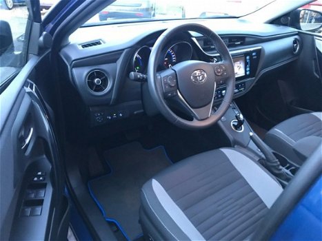 Toyota Auris - 1.8 Hybrid Business Navigatie, camera, PDC, Clima control, etc - 1