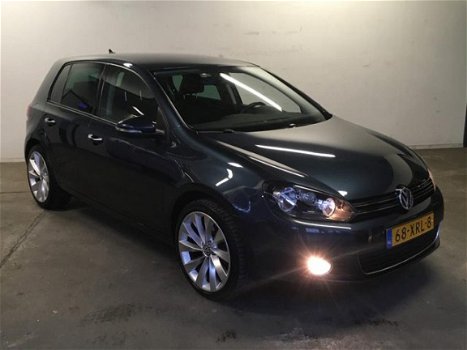 Volkswagen Golf - 1.2 TSI Highline BlueMotion - 1