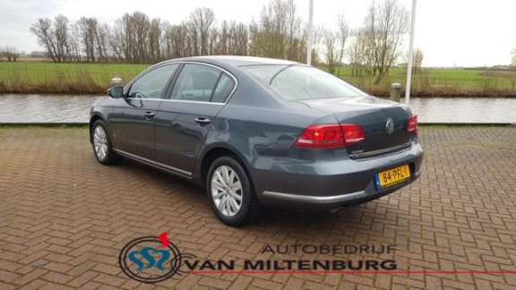 Volkswagen Passat - 1.4 TSI Comfortline BlueMotion - 1