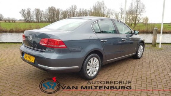 Volkswagen Passat - 1.4 TSI Comfortline BlueMotion - 1