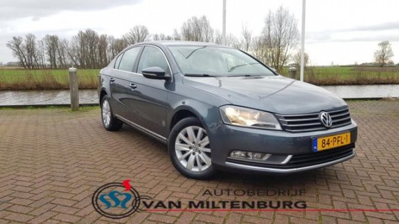 Volkswagen Passat - 1.4 TSI Comfortline BlueMotion - 1