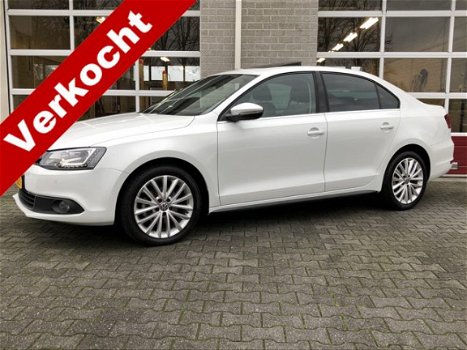 Volkswagen Jetta - 1.4 TSI Hybrid Highline | XENON | NAVI | PARKEERCAMERA | - 1