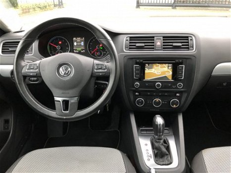 Volkswagen Jetta - 1.4 TSI Hybrid Highline | XENON | NAVI | PARKEERCAMERA | - 1