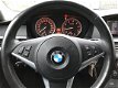 BMW 5-serie Touring - 520i Business Line Edition I AUTOMAAT | XENON | LEER | NAVIGATIE | TREKHAAK | - 1 - Thumbnail