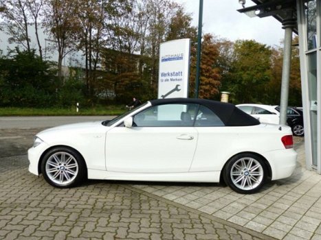 BMW 1-serie Cabrio - 118i M-SPORT * Bi-XENON, NAVI, LEDER, PDC, SPIEGEL-PAKKET, 17-inch LMV * Slecht - 1