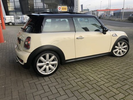 Mini Mini Cooper - 1.6 S Chili verlaagd , jcw bumper , 18 inch lmv , lounge leer , panoramadak - 1