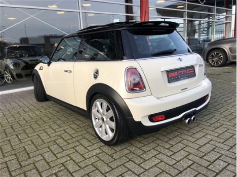 Mini Mini Cooper - 1.6 S Chili verlaagd , jcw bumper , 18 inch lmv , lounge leer , panoramadak - 1