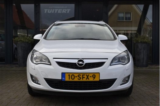 Opel Astra Sports Tourer - 1.4 Turbo Sport [ XENON SPORTSTOELEN NAVI PARKEERSENSOREN V/A ] - 1