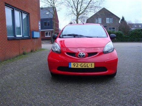 Toyota Aygo - 1.0-12V 5 deurs nederlandse auto - 1