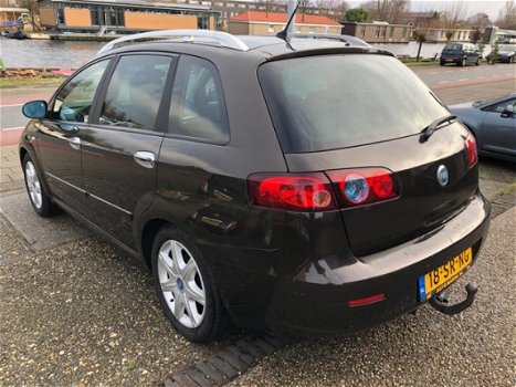 Fiat Croma - 2.2-16V Emotion - 1