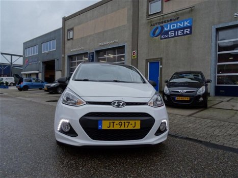 Hyundai i10 - 1.0i i-Motion Go 2016 |NL-auto |Navi |Clima |Led |Rijklaarprijs - 1