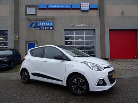 Hyundai i10 - 1.0i i-Motion Go 2016 |NL-auto |Navi |Clima |Led |Rijklaarprijs - 1