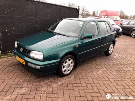 Volkswagen Golf - 1.8 90pk CL - 1