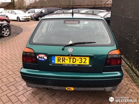 Volkswagen Golf - 1.8 90pk CL - 1