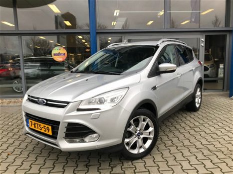 Ford Kuga - 1.6 150PK Titanium | Navigatie | Parkeer Camera | Parkeersensoren voor+achter | Bluetoot - 1