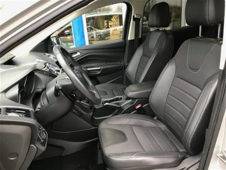 Ford Kuga - 1.6 150PK Titanium | Navigatie | Parkeer Camera | Parkeersensoren voor+achter | Bluetoot - 1