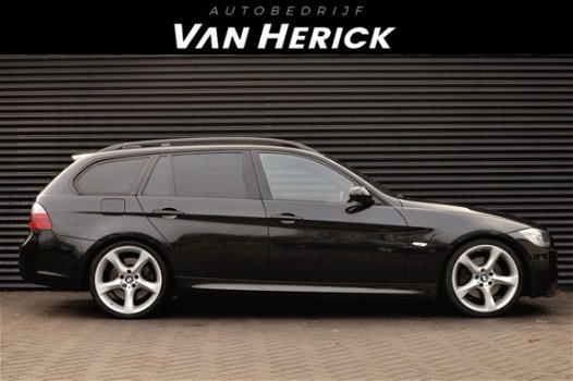 BMW 3-serie Touring - 330i High Executive M-Pakket / Xenon / Uniek - 1