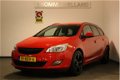 Opel Astra Sports Tourer - 1.6 Turbo Sport 04-2011 Dealer Onder. 180PK - 1 - Thumbnail