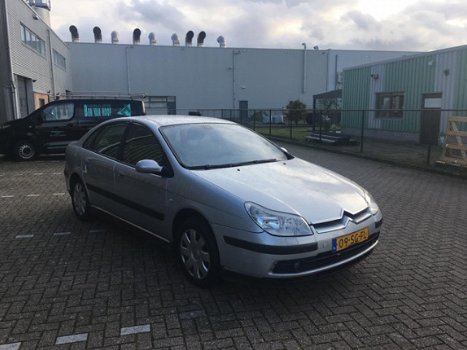 Citroën C5 - 2.0 HDIF Ligne Prestige AIRCO / SEDAN / ELEKTRISCH PAKKET / RADIO CD / TREKHAAK - 1