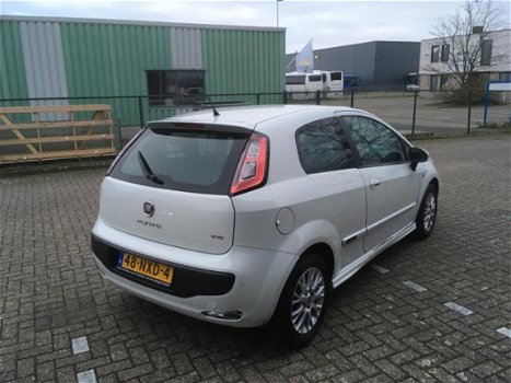 Fiat Punto Evo - 1.3 M-Jet Dynamic AIRCO / VELGEN / SPORTPAKKET / RADIO CD MP3 AUX / ELEKTRISCH PAKK - 1