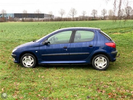 Peugeot 206 - 1.4 Gentry NAP/NWE APK/CLIMATE CONTROLE/LAGE KM STAND - 1