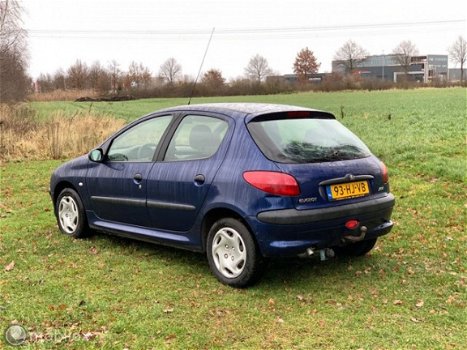 Peugeot 206 - 1.4 Gentry NAP/NWE APK/CLIMATE CONTROLE/LAGE KM STAND - 1
