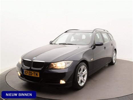 BMW 3-serie Touring - 325i 3.0 Sportstoelen | Navigatie | Automaat | Stoelverwarming | OrigNL - 1