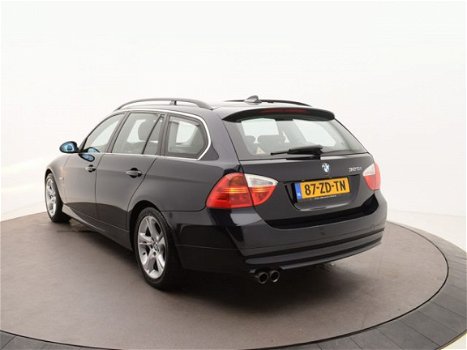 BMW 3-serie Touring - 325i 3.0 Sportstoelen | Navigatie | Automaat | Stoelverwarming | OrigNL - 1