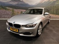 BMW 3-serie Touring - 316i Business | Lage km-stand | Automaat | Navigatie | M-Sportpakket | NL-auto