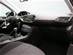 Peugeot 308 - 1.2 110 pk Executive Panoramadak | Navigatie - 1 - Thumbnail