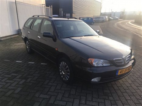 Nissan Primera Estate - 1.8 Sport Goed lopende en zeer sterke motor Climate control, Trekhaak APK NI - 1