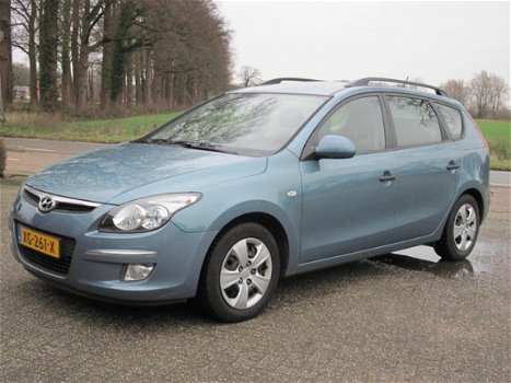 Hyundai i30 CW - 1.4i Blue Active - 1