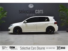 Volkswagen Golf - 2.0 TDI R-line