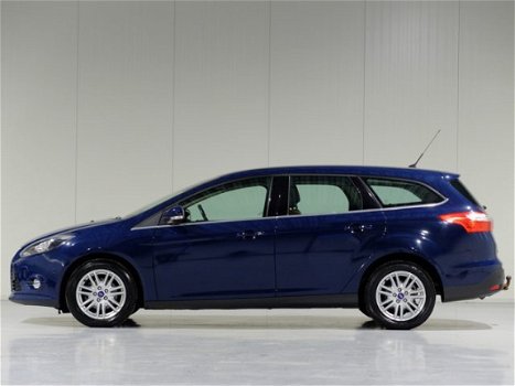 Ford Focus Wagon - 1.6 TDCI Titanium *Navigatie*Parkassist*Klimaatreg.*Trekhaak - 1