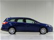 Ford Focus Wagon - 1.6 TDCI Titanium *Navigatie*Parkassist*Klimaatreg.*Trekhaak - 1 - Thumbnail