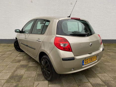 Renault Clio - 1.6-16V Dynamique Comfort Cruise control/PDC achter/Climat/Alarm/Onderhoudshistorie - 1