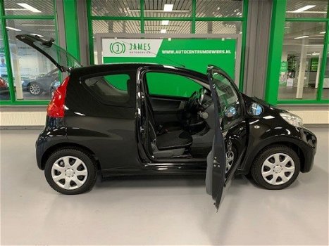 Peugeot 107 - 1.0-12V XS - 1