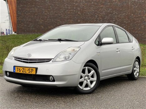 Toyota Prius - 1.5 VVT-i Business Edition Navi | Bluetooth | Clima | Cruise | Trekhaak - 1